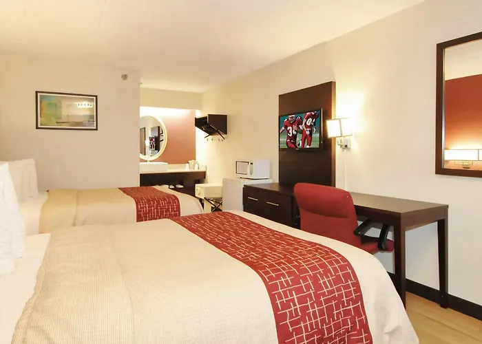 Hotel Red Roof Chicago - 3*